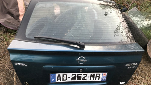 Haion opel astra g hatchback fara rugina