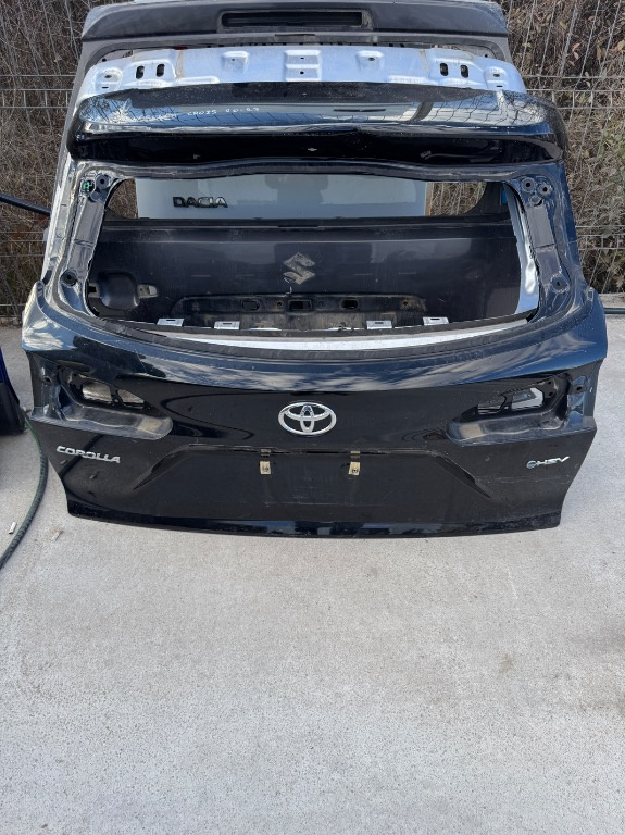 Haion / portbagaj Toyota Corolla CROSS NEGRU 2022/2023/2024/2025