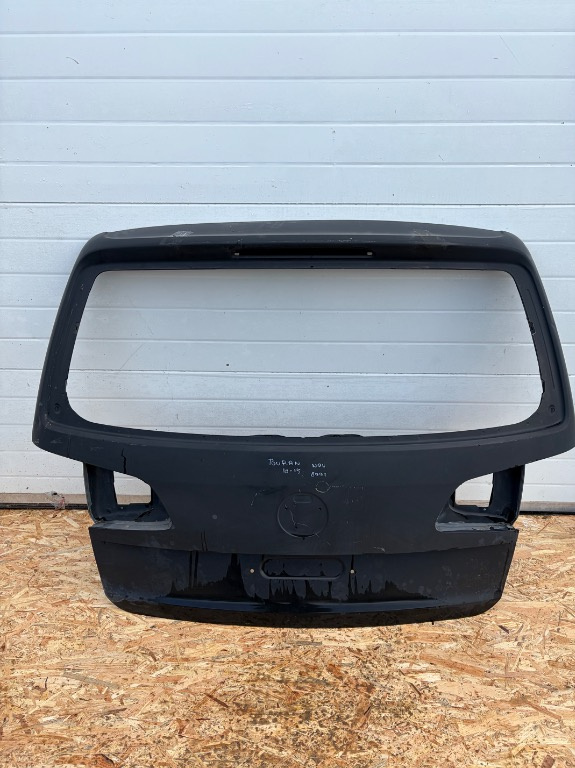 Haion / portbagaj Volkswagen Touran NOU ORIGINAL 2010/2011/2012/2013/2014/2015