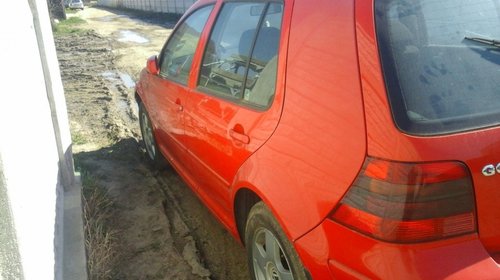 Haion vw golf 4 an 2000 in stare buna