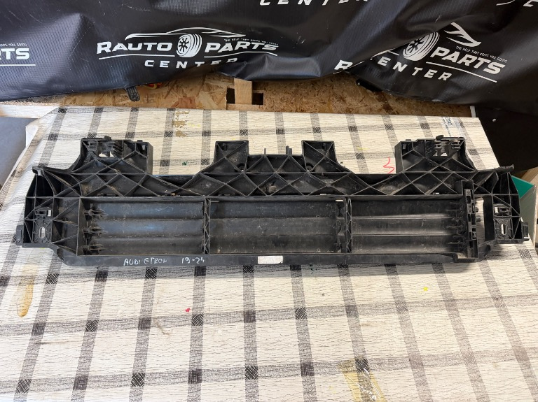 Hota activa / clapete active Audi E TRON 2019/2020/2021/2022/2023/2024