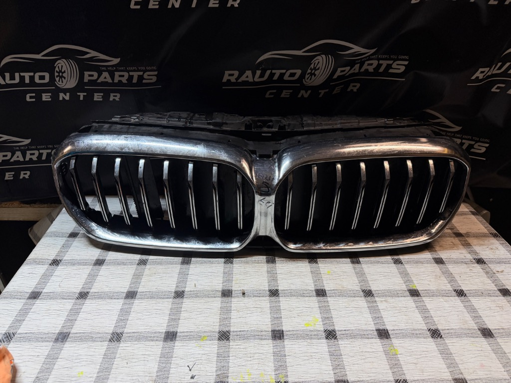 Hota activa + grila radiator BMW Seria 5 G30 G31 LCI 2017/2018/2019/2020/2021/2022