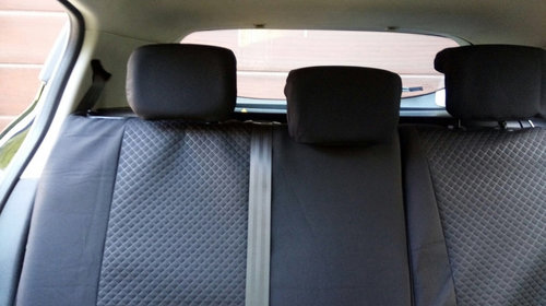 Husa auto dedicate Renault Megane 3 hatchback. FRACTIONATE. Calitate Premium