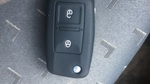 Husa moale din silicon cheie 2 butoane VW Amarok Polo Golf MK4 Bora Passat Touran Seat Altea Alhambra