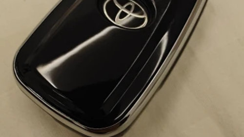 Husa negru pentru cheie 2-3 butoane Toyota Prius Camry Corolla CHR C-HR Rav 4 Land Cruiser Prado