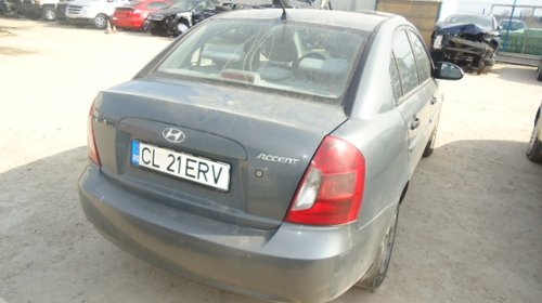 Hyundai ACCENT, 1998-2008. 1,3i