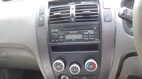 Hyundai Tucson din 2005