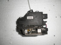 Incuietoare / Broasca Usa Dreapta Fata Audi A4 B6 8e1837016c