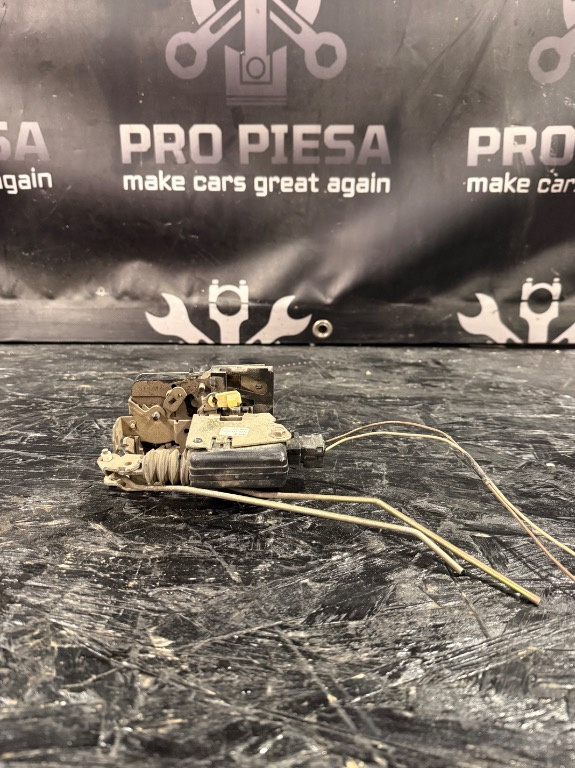 Incuietoare broasca usa dreapta spate Dacia Logan 1 - Cod 8200 060 110 (Logan MCV) - imagine 3