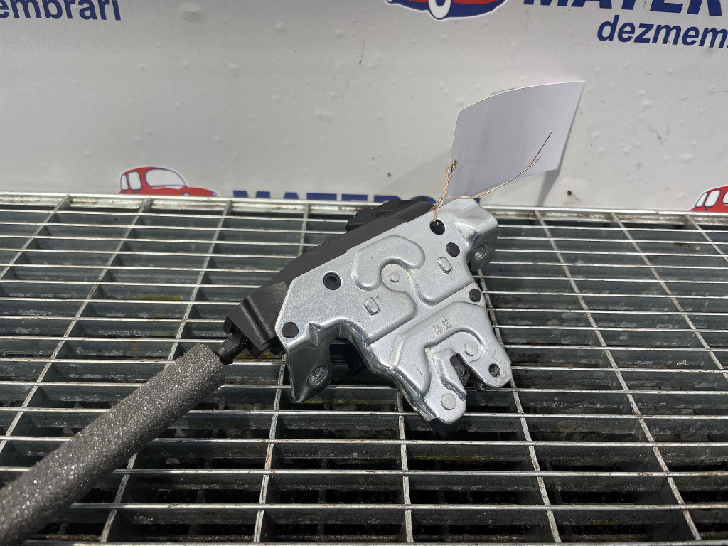 INCUIETOARE CAPOTA SPATE MERCEDES C-CLASS C-CLASS - - (2011 2014)