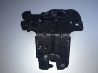 Incuietoare haion Audi A3 2010 cod 8P4827505B