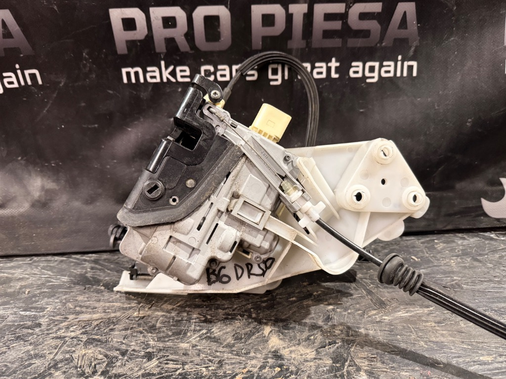 Incuietoare usa dreapta spate Volkswagen Passat B6 - imagine 2