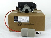 Incuietoare / yala haion noua, originala pentru Mercedes ML 320 W164 electrica cu soft close