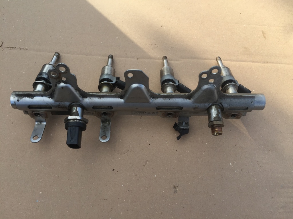 Injectoare Audi A4 A5 Q5 1.8 2.0 TFSI co