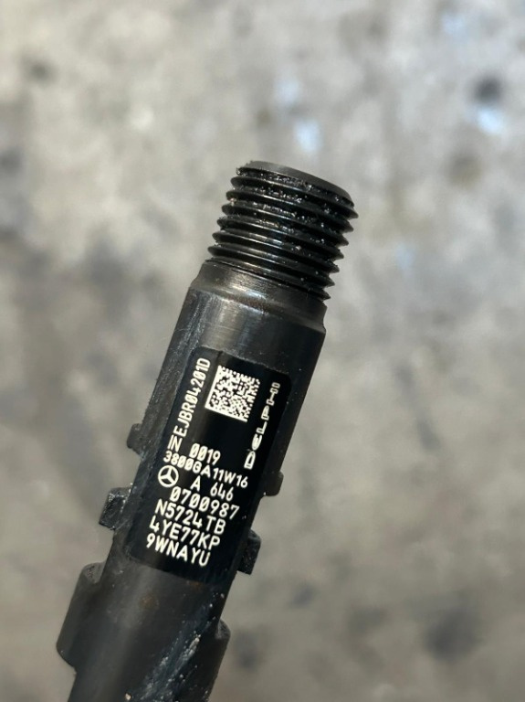 INJECTOARE C-CLASS 2.2 E4 2007