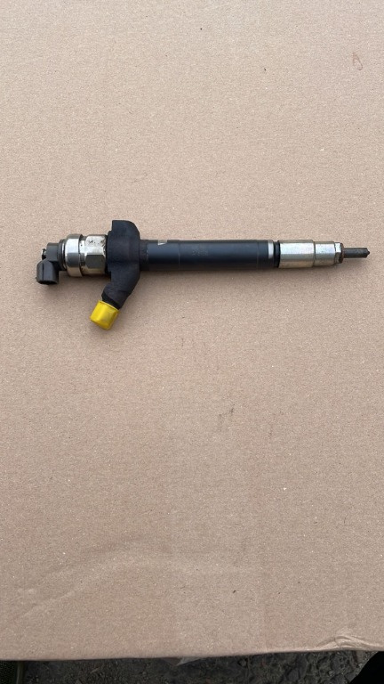 Injectoare cod injector 6C1Q9K546BC an 2012 Ford Transit injector din dezmembrari motorizare 2.2tdci