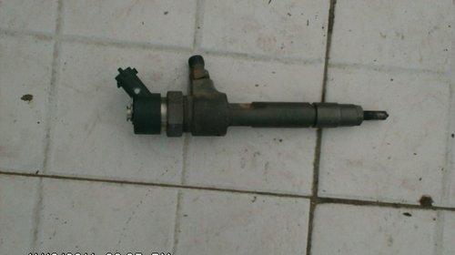 Injectoare Fiat Brava ; cod 0445 110 002
