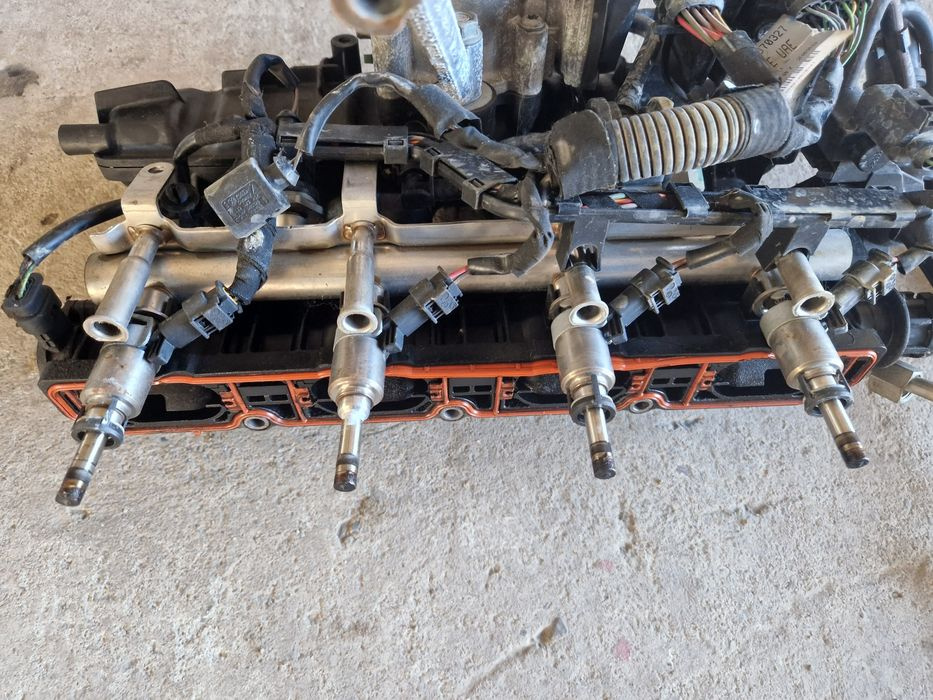 Injectoare injector Audi A4 b8 A5 A6 4f Q5 2.0 tfsi CDNC 0261500162