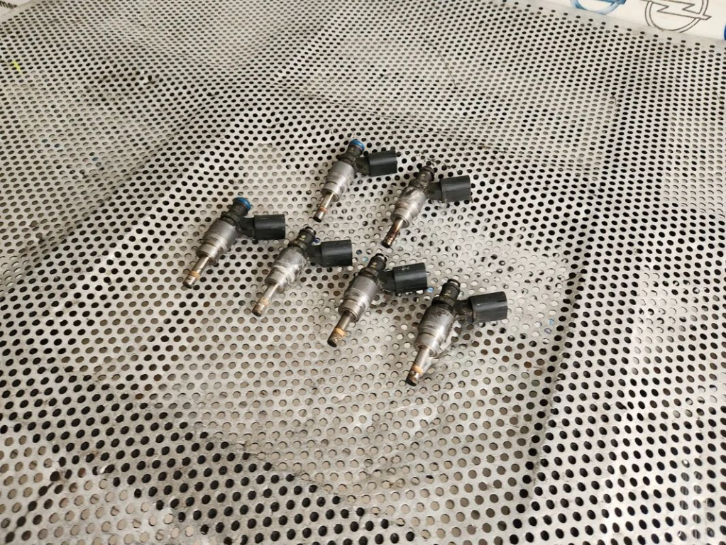 Injectoare Injector Audi A5 S5 RS5 A6 RS