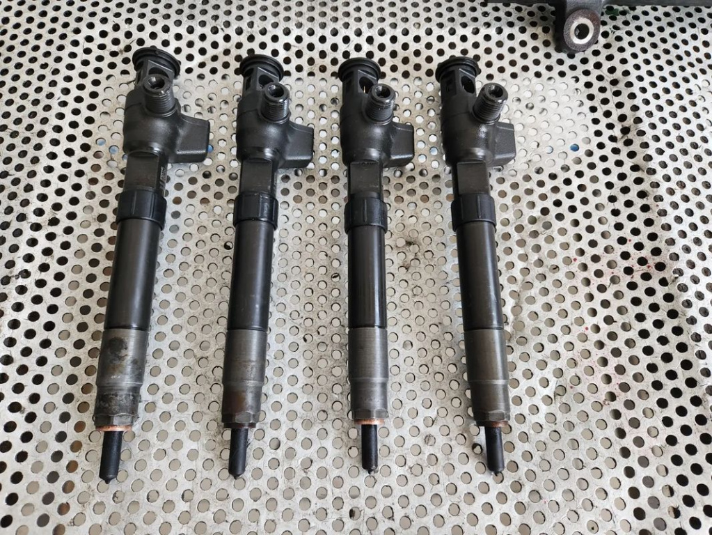 Injectoare Injector Kit Injectie Pompa I