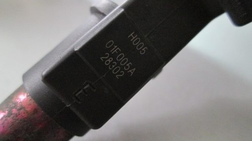 Injectoare injector Peugeot 406 Citroen 1,6-1,8-16V benzina H005- 01F005A - 28302