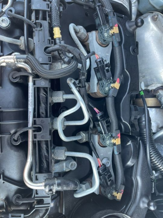 Injectoare / Injector Volkswagen Skoda Seat / 2.0 TDI CFFB / CFHC 03L130277J Euro 5