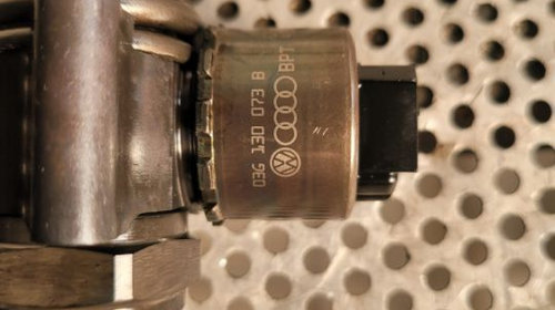 Injectoare Injector Vw Audi Seat Skoda 2.0 Tdi Euro 4 Bosch 2 Prinderi A4 A6 Passat Golf Octavia