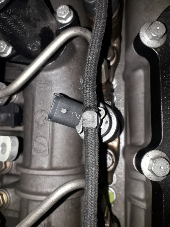 Injectoare Iveco E4 2.3 JTD cod F1AE0481C