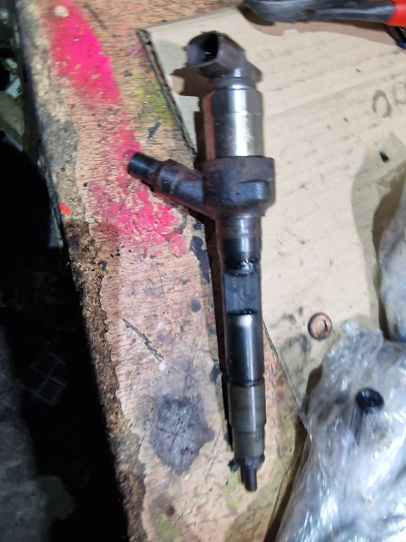 Injectoare Mazda CX-7 2.2D R2AA 2009-201