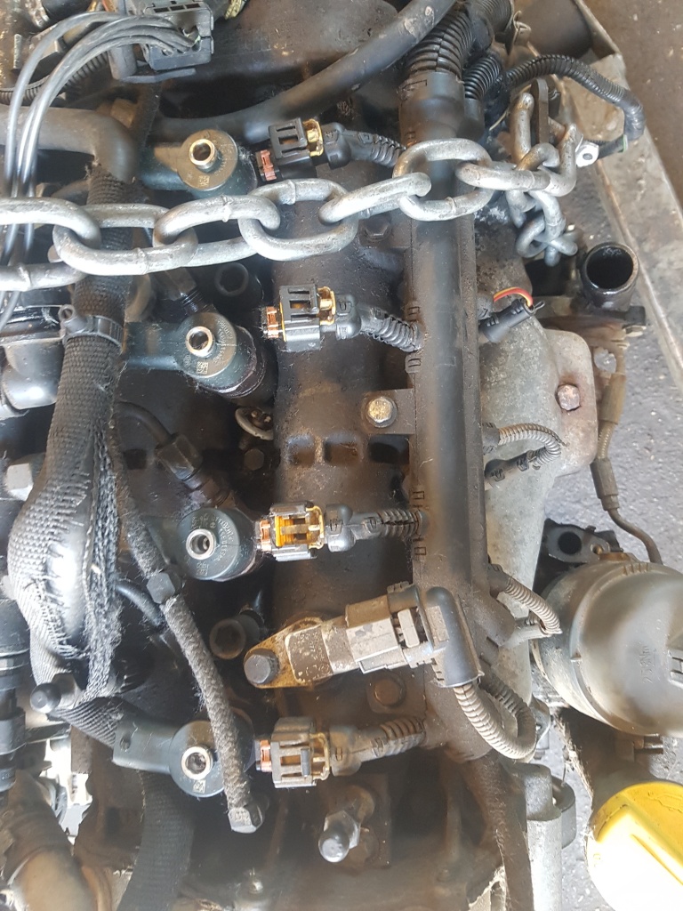 Injectoare opel combo 1.3cdti an 2005