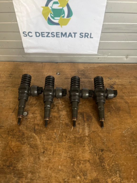 Injectoare pentru grupul VAG de 1.9 TDI cu codul : 038130073AG / 0414720215