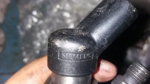 Injectoare Siemens 3 bucati cod 9652173780 Citroen Peugeot 206, 307, 406, Suzuki 2.0 HDI cod motor RHY