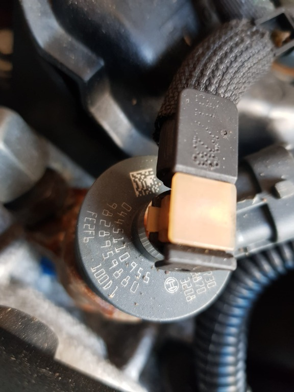 Injectoare VAUXHALL Combo Mk4 (E) Break 