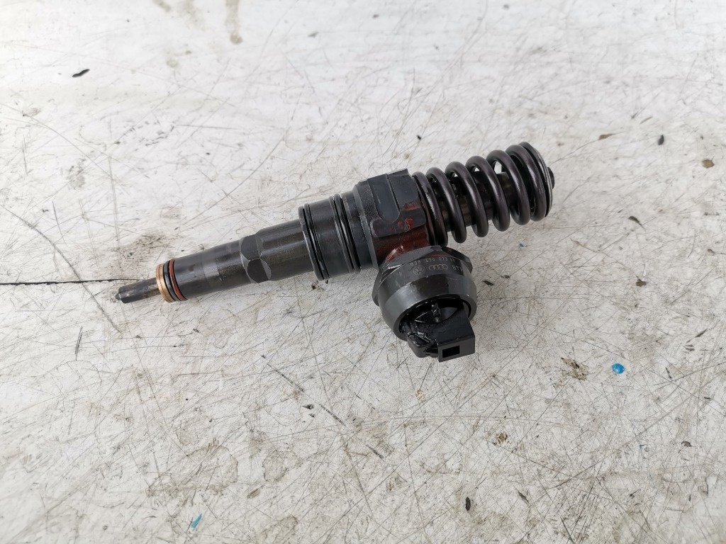 Injectoare VW Caddy 2.0 SDI BST/BDK . Cod OEM : 038 130 073 BR