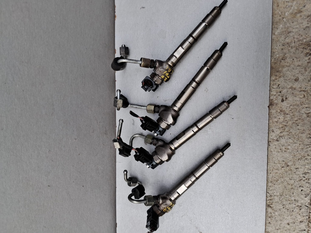 Injectoare Vw Passat B7 2.0 TDI cod 04l130277ac an 2012 - 2019