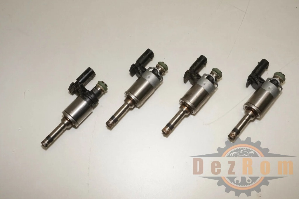 Injector 04E906036Q Skoda Rapid Hatchbac