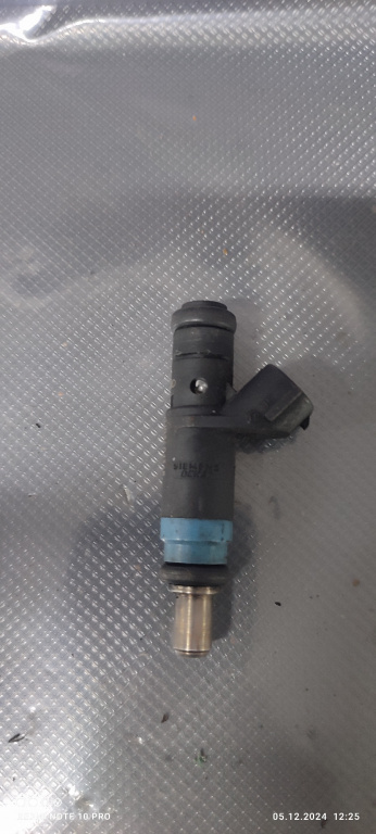 INJECTOR 06B133551K Audi A4 B6 an 2002 A