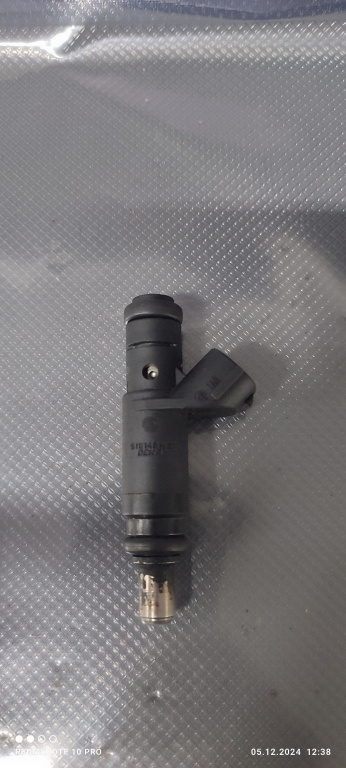 INJECTOR 06B133551T Audi A4 B6 an 2002 A