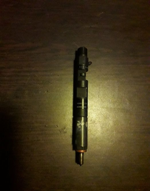 Injector 1.5 dci K9K injectie Delphi eur