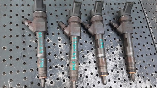 Injector 1.9 dci f9q renault laguna 2 megane 2 scenic 2 suzuki grand vitara 0445110230 8200389369