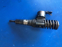 Injector 2.0 tdi audi a3 8p a4 b7 vw golf 5 0414720404 03g130078g