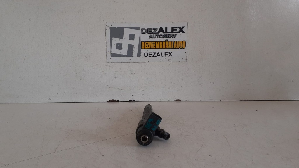 Injector 2.2 CDI Mercedes C Class W203 cod-A6110700987 / 0445110072