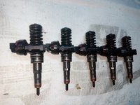 Injector 2,5 motorizare Cod motor BNZ / AXD pentru Vw T5 Euro 3 / 4 (2003-2010) an fabricatie