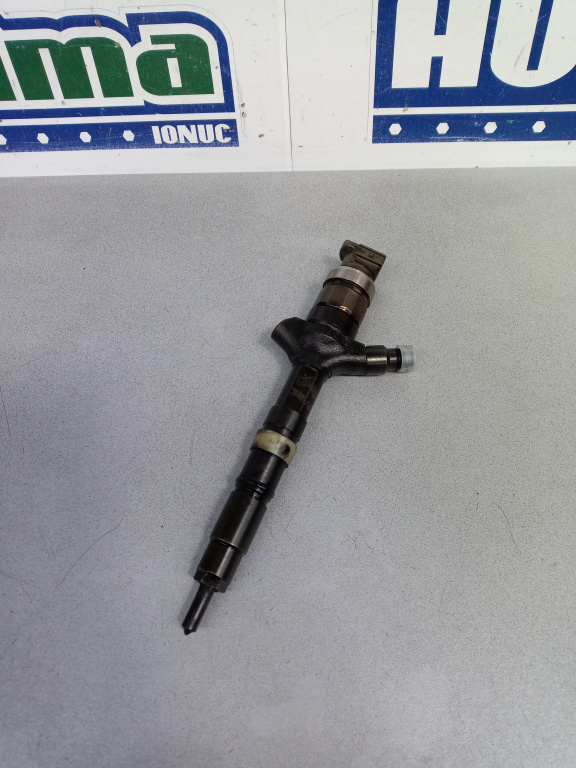 DENSO DCRI107690 Diesel Injector – Toyota RAV4, Auris, Avensis 2.0D-4D (23670-0R050) – Refurbished, 1 Yr Warranty