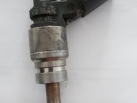 INJECTOR A6 A8 Q7 R8 S5 TOUAREG 4.2 V8