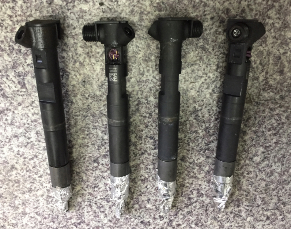 Injector A651 2,2 cdi an fab 2010-2016 oem cod A6510704987 avand 170 cai putere pt Mercedes GLA X156