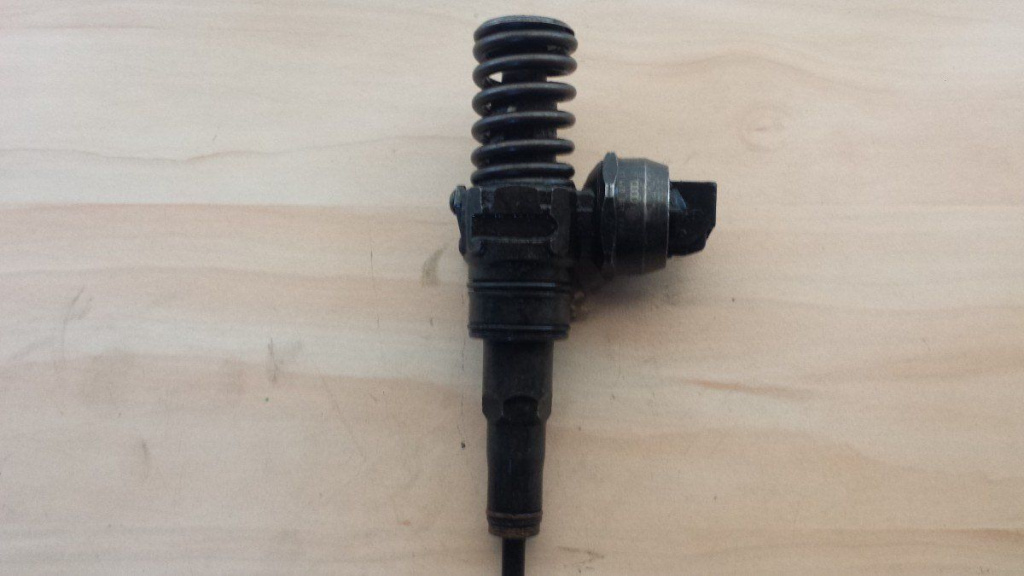 Injector Audi A3 8L 1.9 TDI cod: 038130079CX model 2002