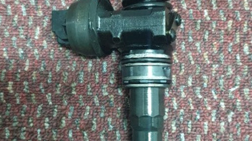 Injector Audi A3 8P 1.9 tdi BLS 038130073BN