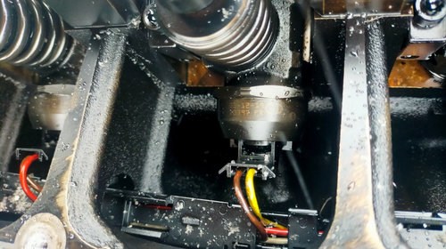 Injector Audi A4 b6 1.9 tdi avf 038130073BA
