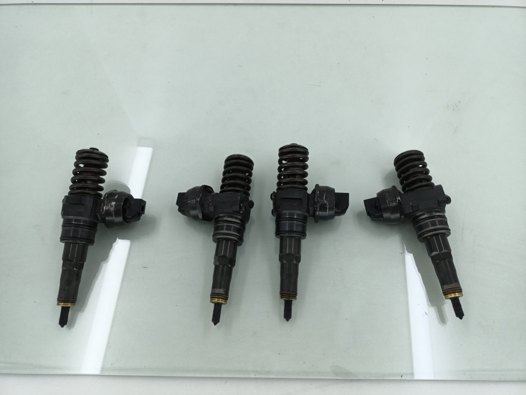Injector Audi A4 B6 AWX 1.9 TDI 2001-2005 D7-8-9 038130073AR DezP: 19279
